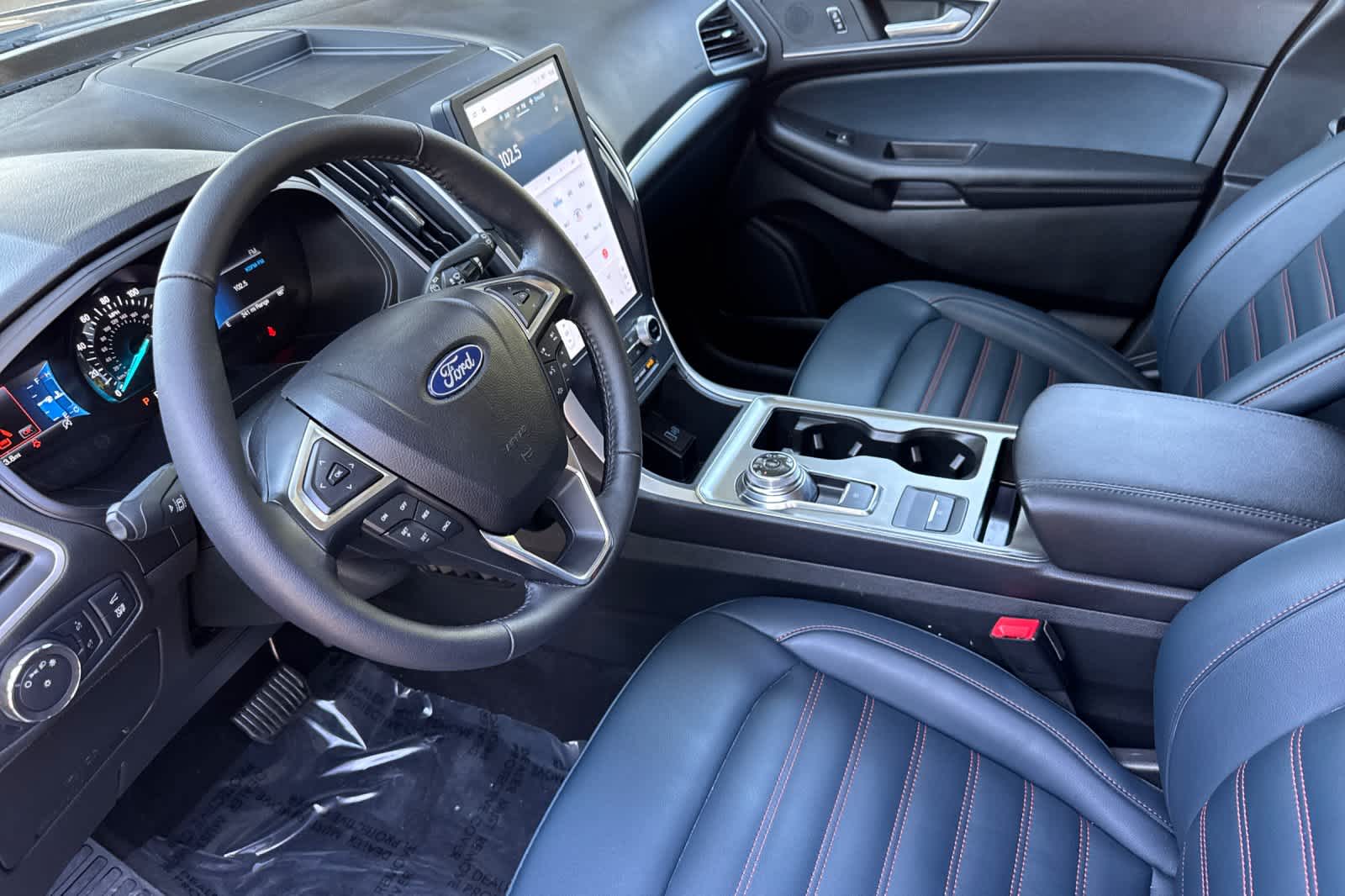 Thumbnail: 2022 Ford Edge - 11