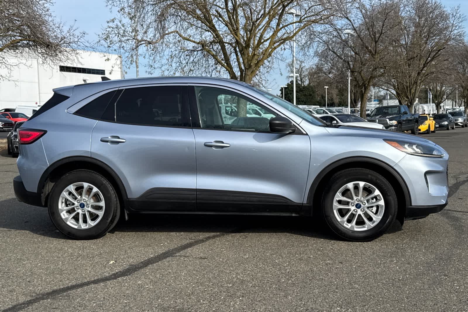 Thumbnail: 2022 Ford Escape - 8