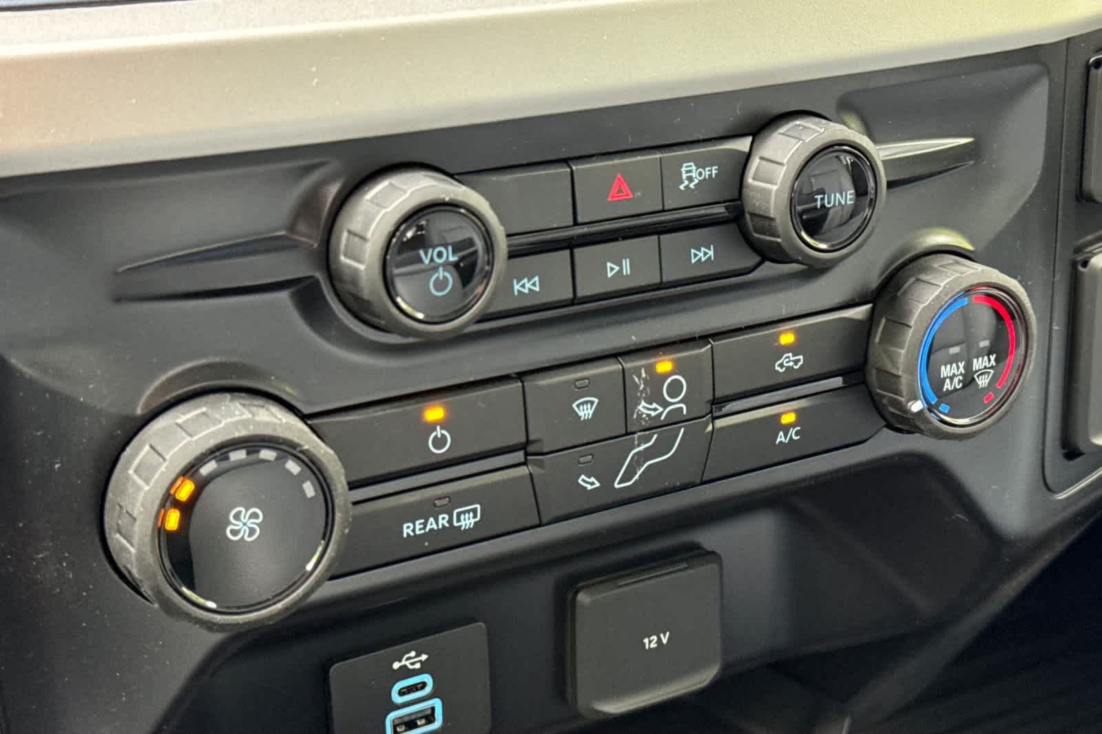 Thumbnail: 2026 Ford F-550 - 19