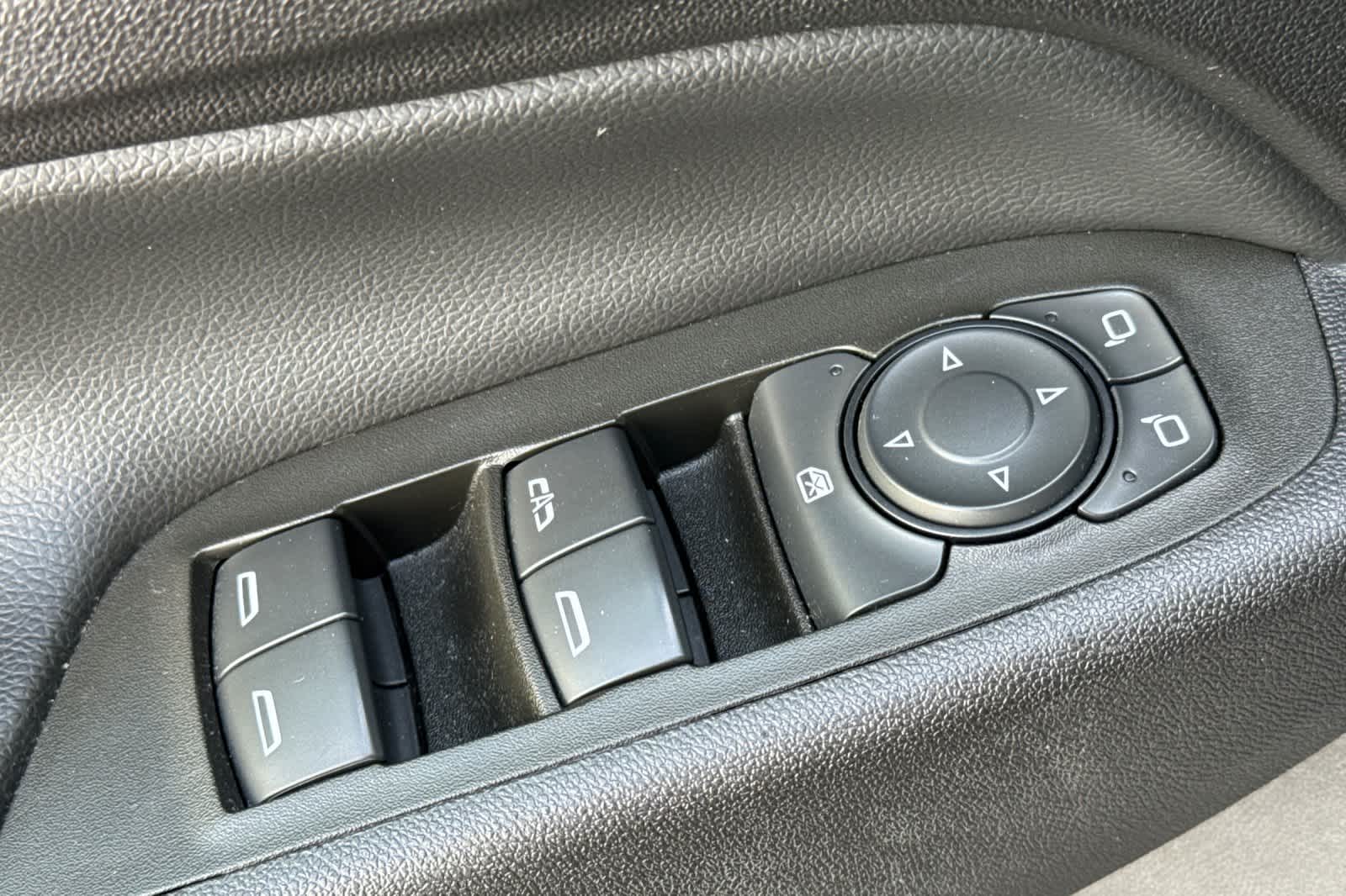 Thumbnail: 2020 Chevrolet Equinox - 13