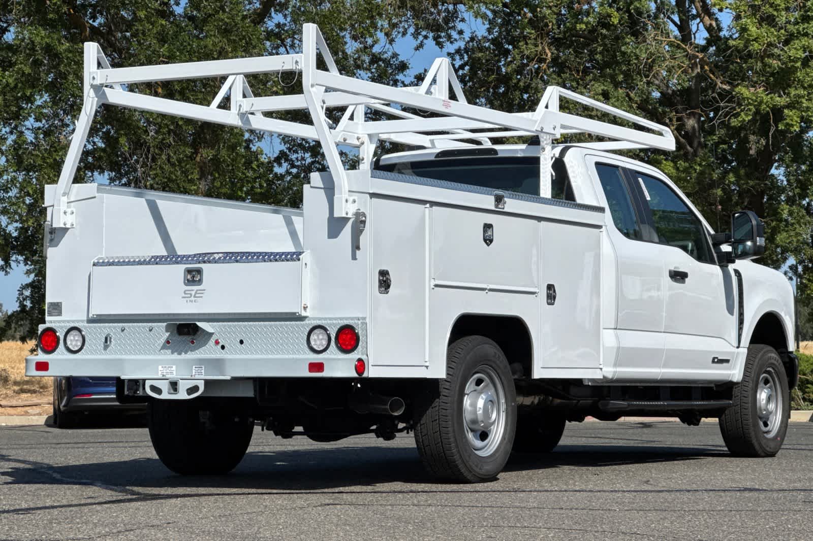 Thumbnail: 2025 Ford F-350 - 2