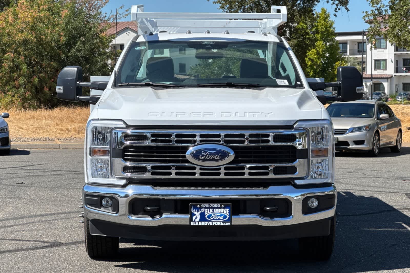 Thumbnail: 2025 Ford F-350 - 9