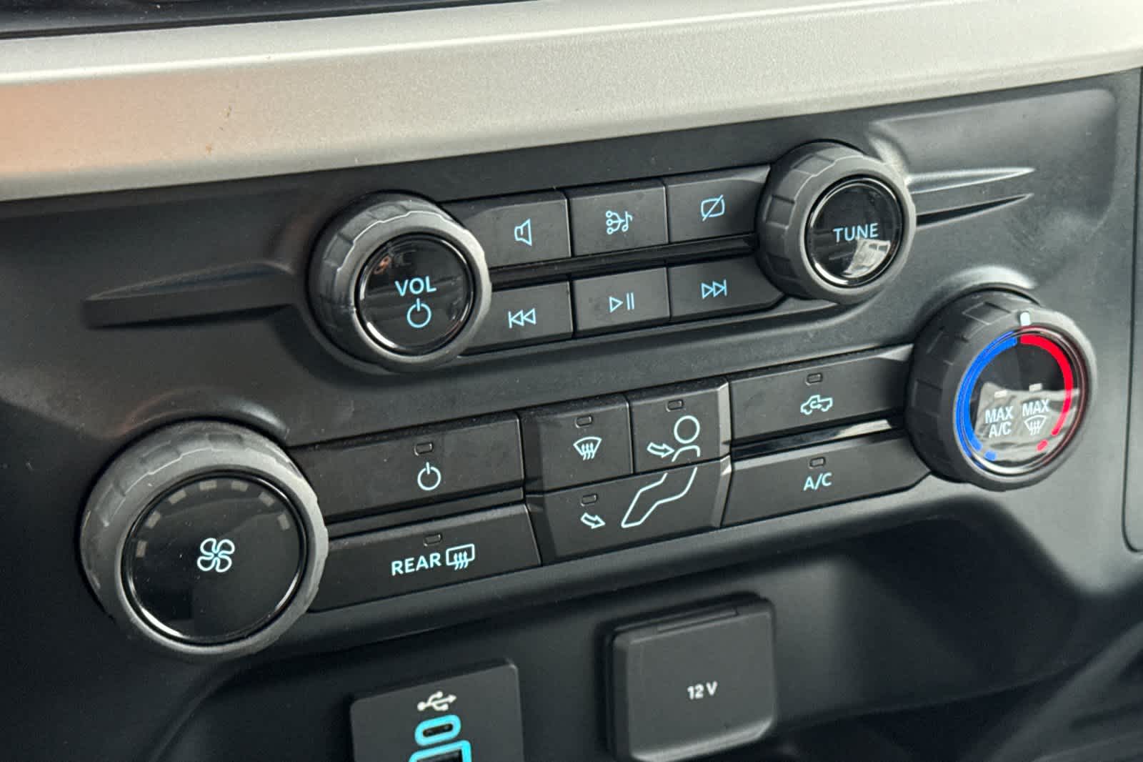 Thumbnail: 2024 Ford F-250 - 19