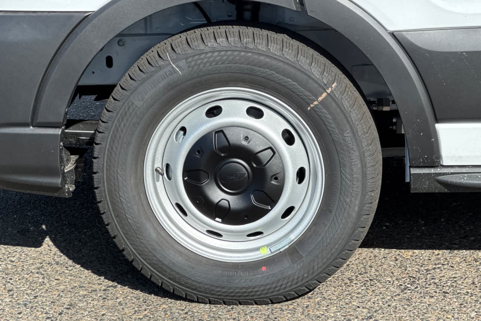 Thumbnail: 2025 Ford Econoline - 27