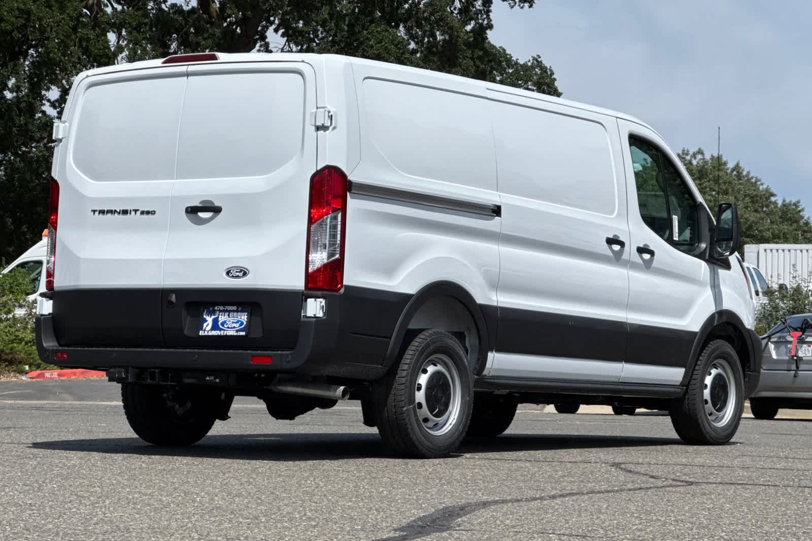 Thumbnail: 2026 Ford Transit Series - 2