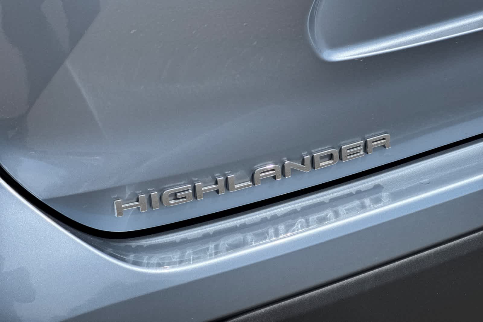 Thumbnail: 2021 Toyota Highlander - 29