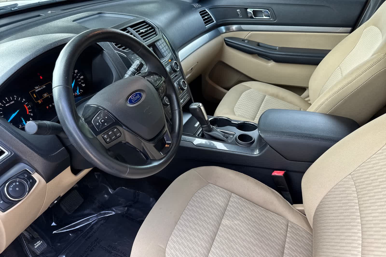Thumbnail: 2017 Ford Explorer - 10