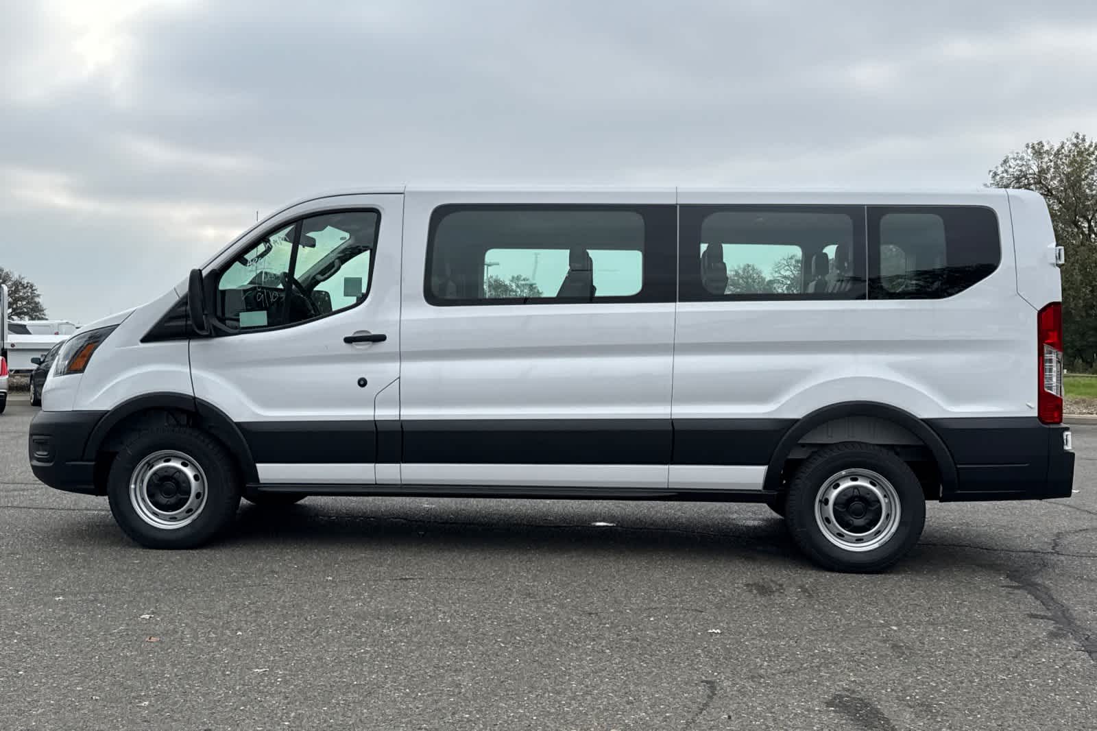 Thumbnail: 2025 Ford Econoline - 5