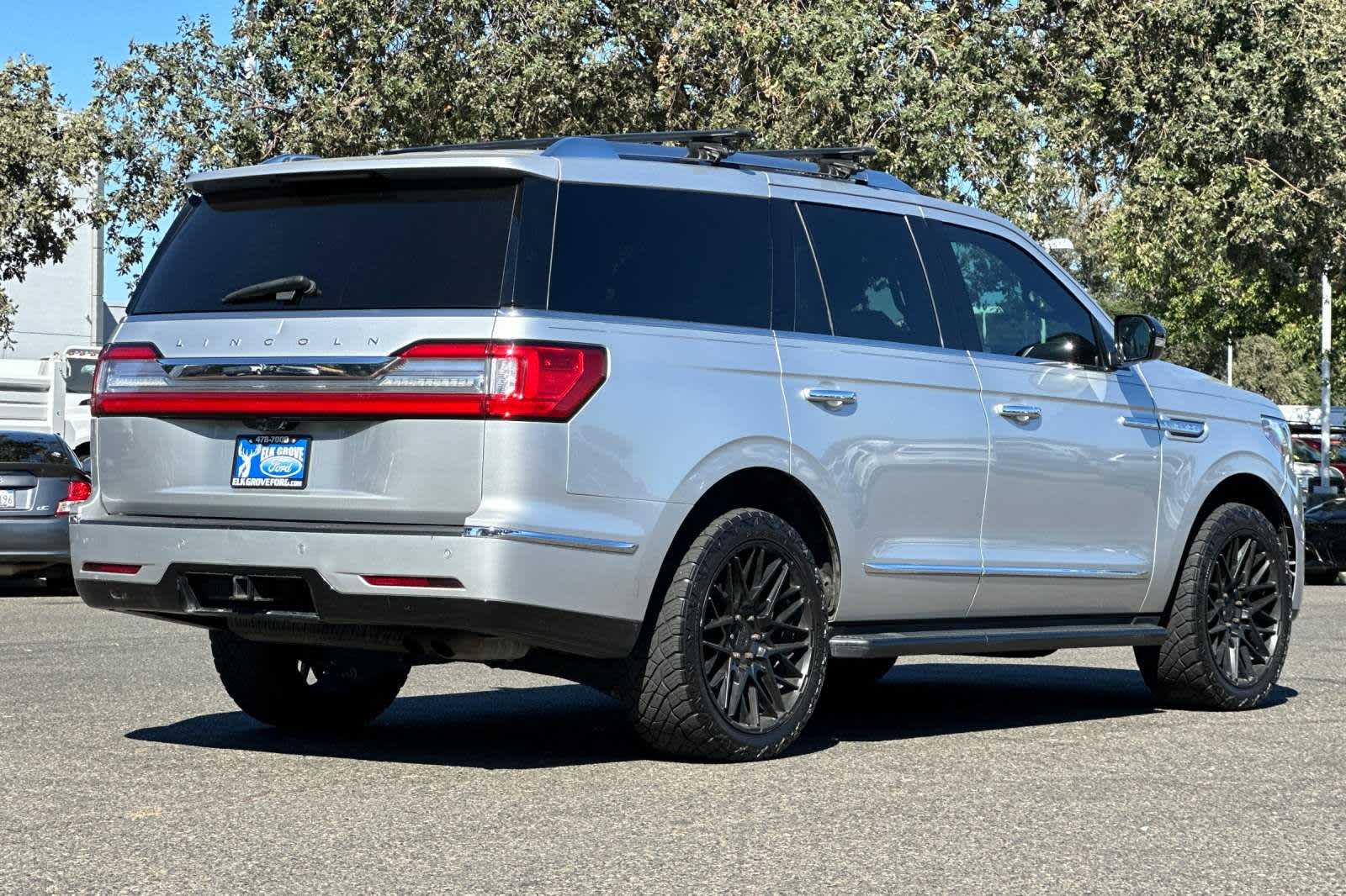 Used 2018 Lincoln Navigator Base/Premiere with VIN 5LMJJ2NT7JEL04374 for sale in Elk Grove, CA