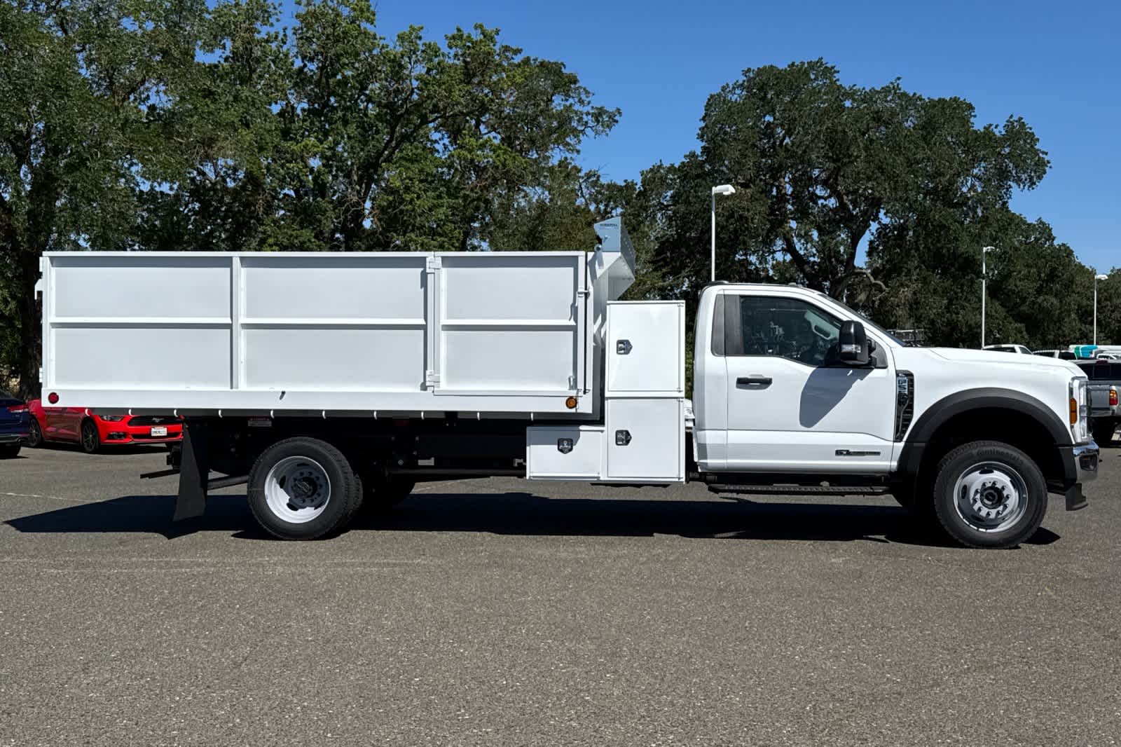 Thumbnail: 2025 Ford F-550 - 7