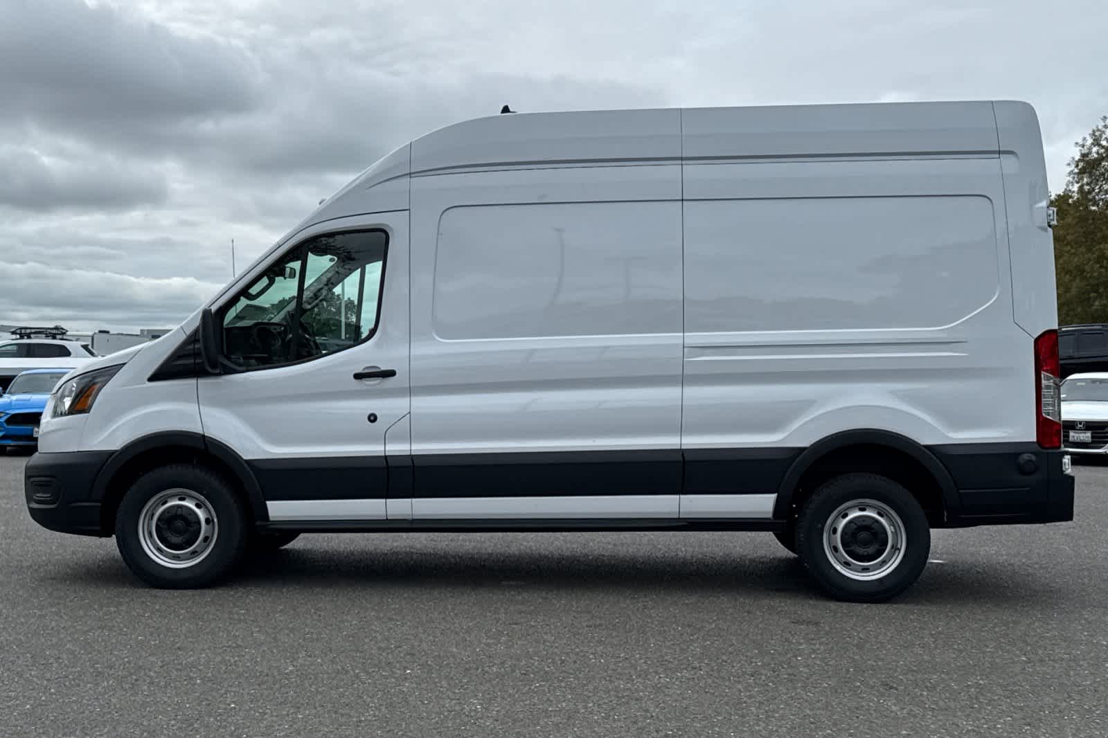 Thumbnail: 2024 Ford Transit Series - 4