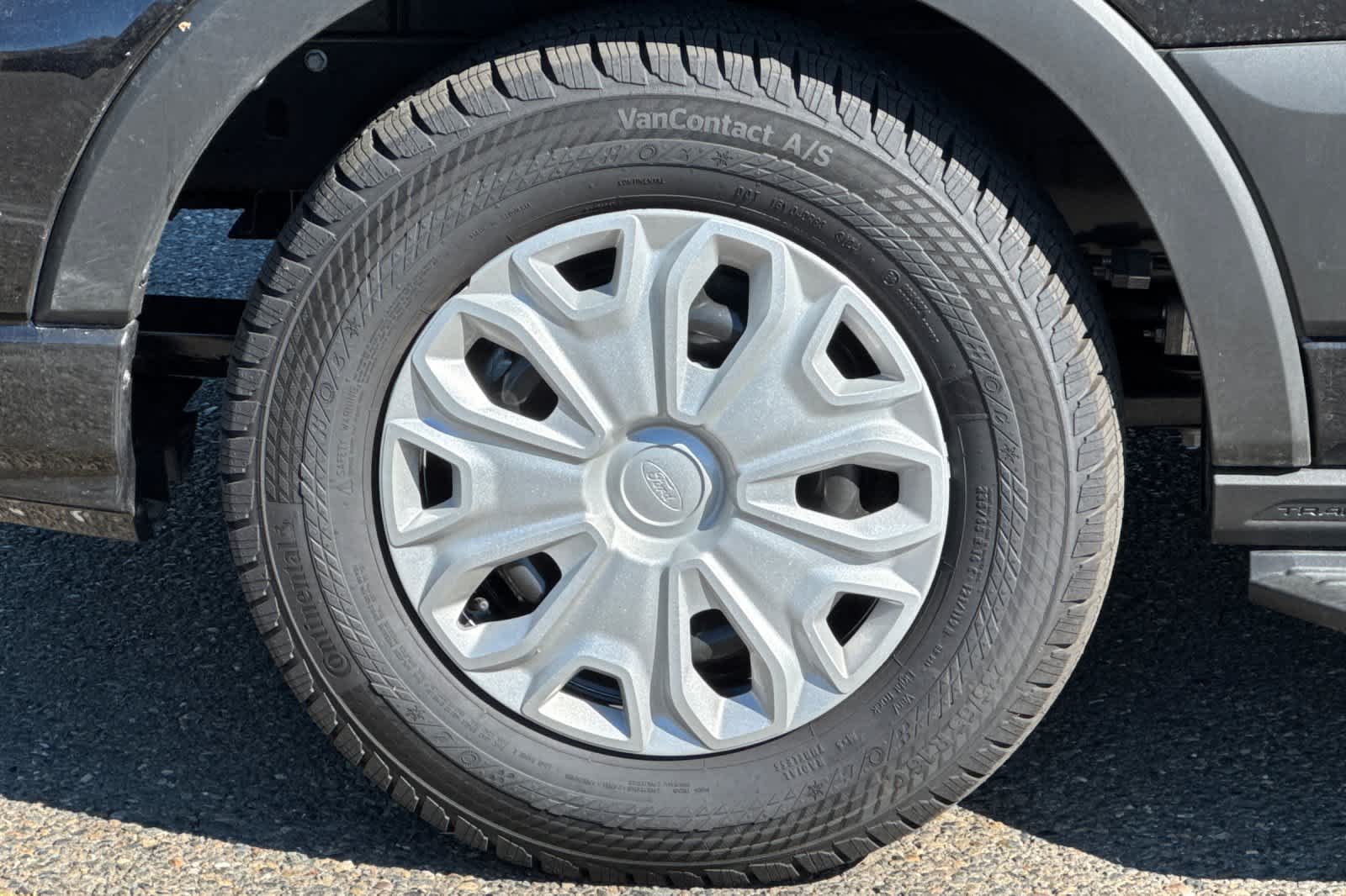 Thumbnail: 2024 Ford Econoline - 27