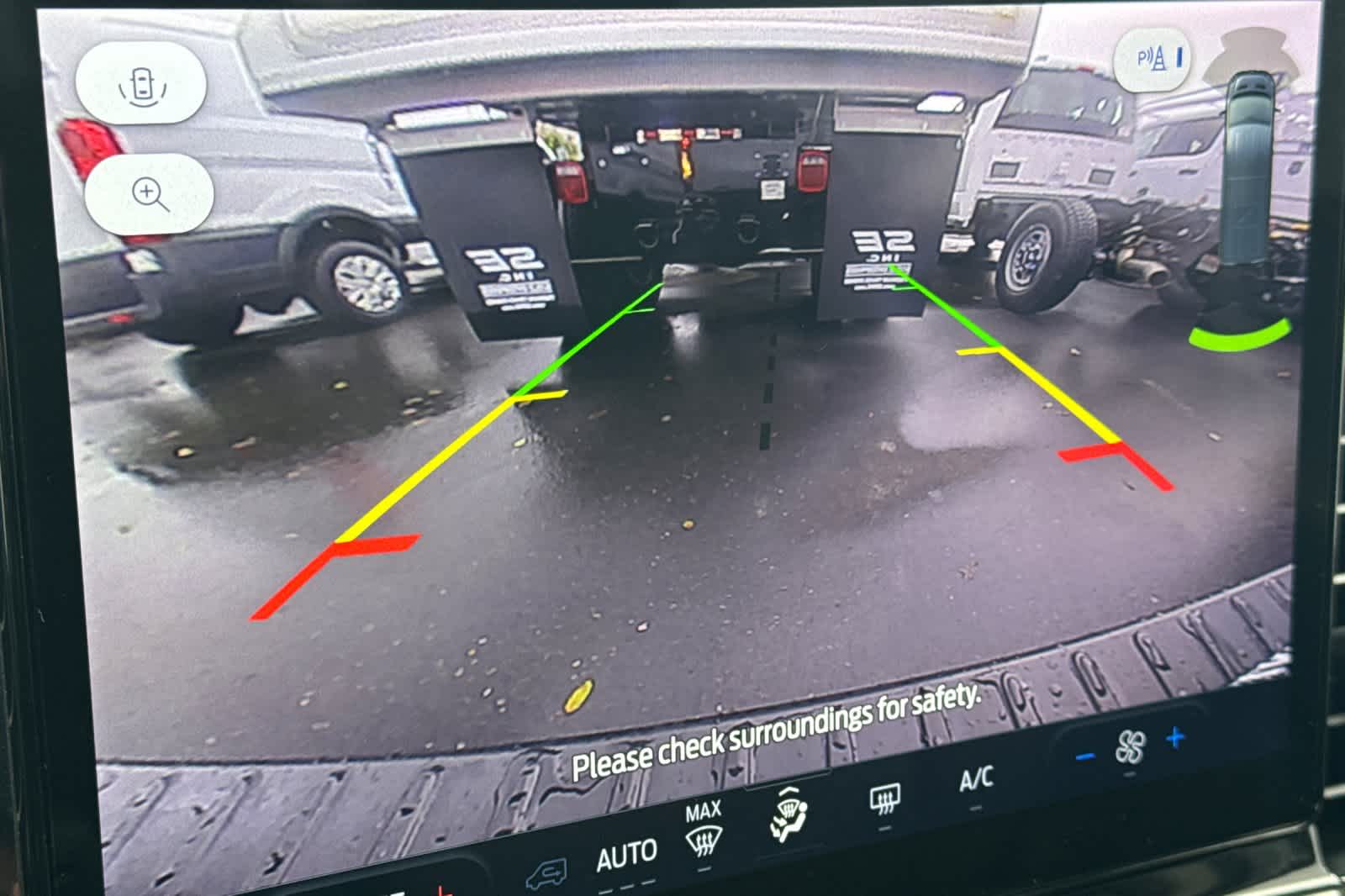 Thumbnail: 2024 Ford Econoline - 21