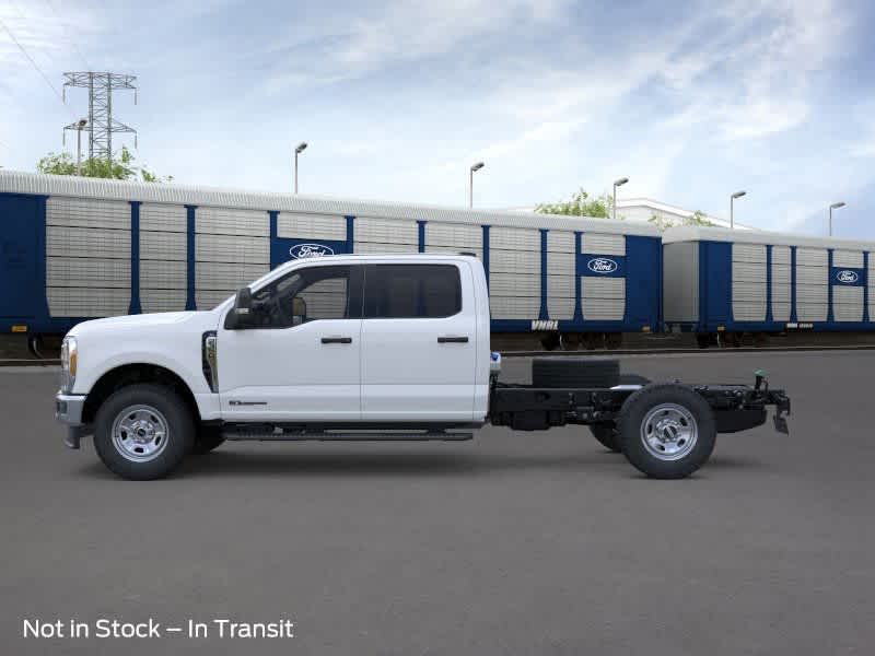 2026 Ford F-350 photo 3