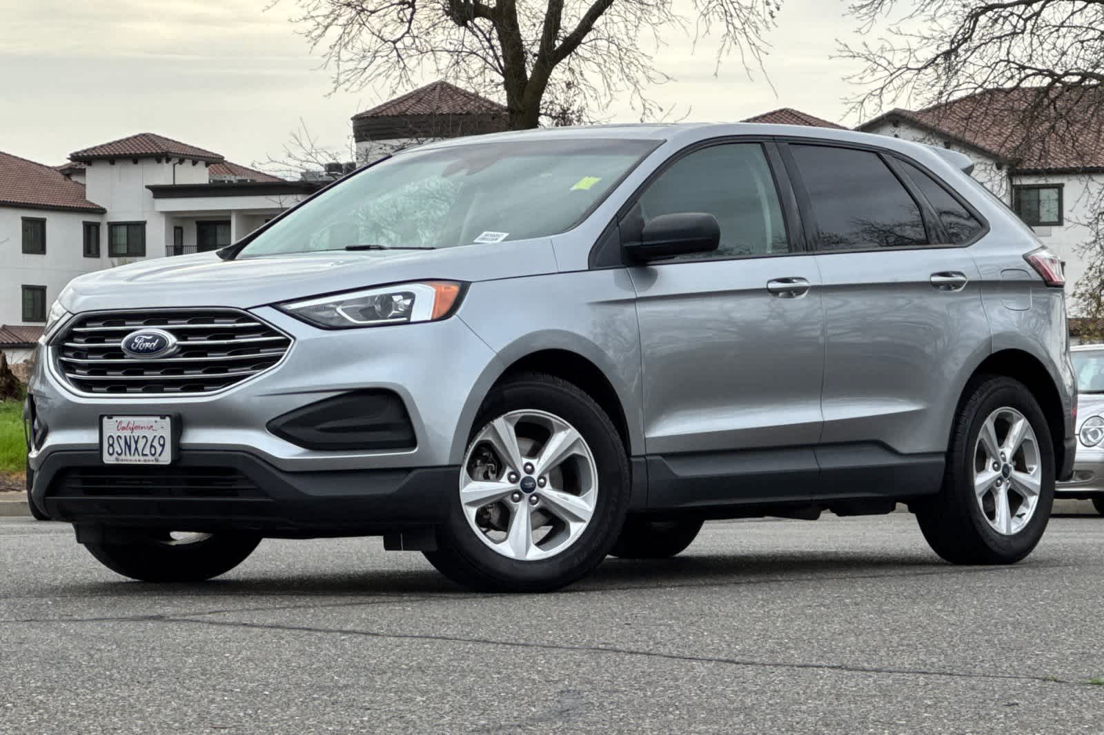 2020 Ford Edge SE's photo