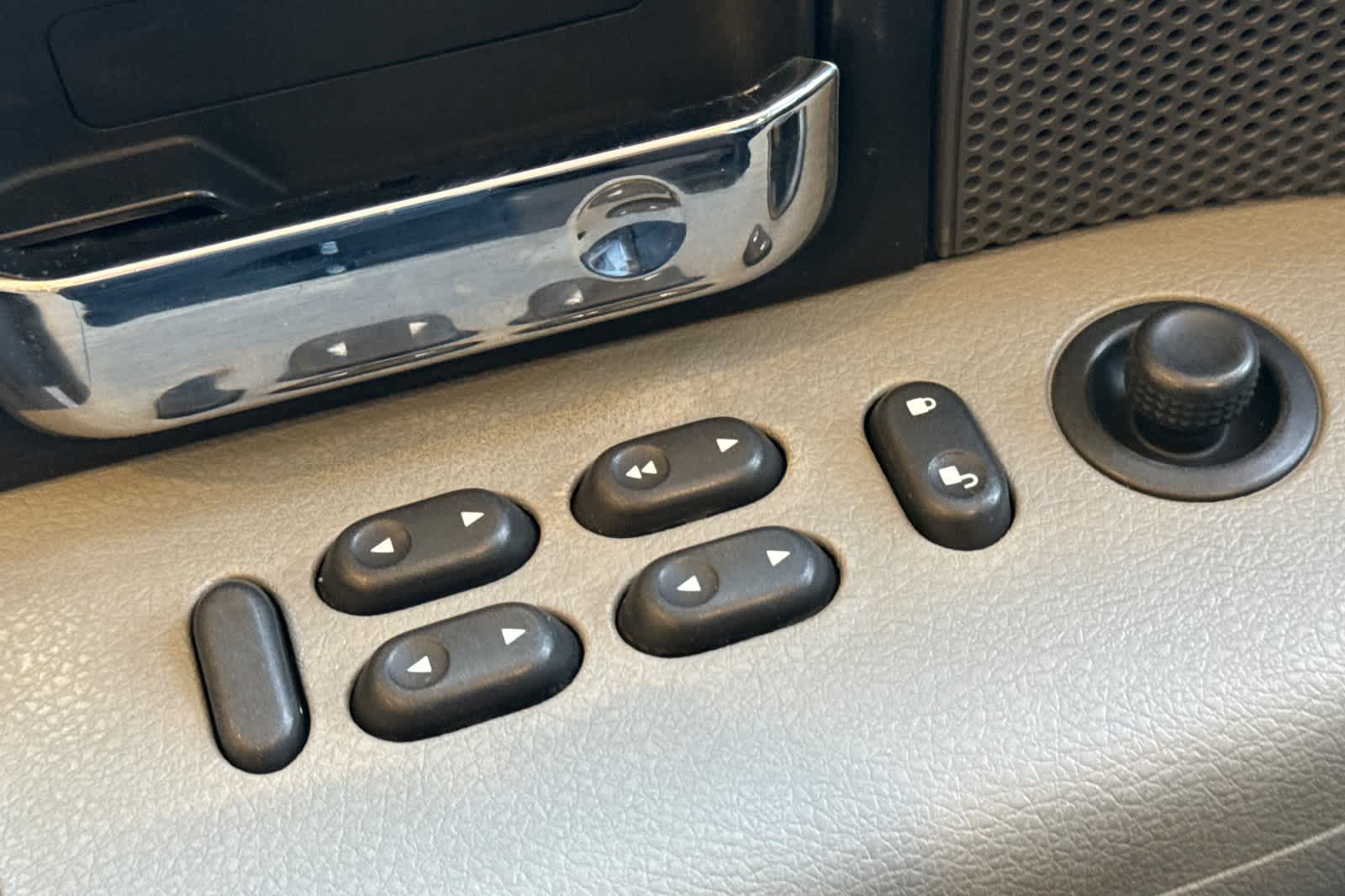 Thumbnail: 2004 Ford F-150 - 13