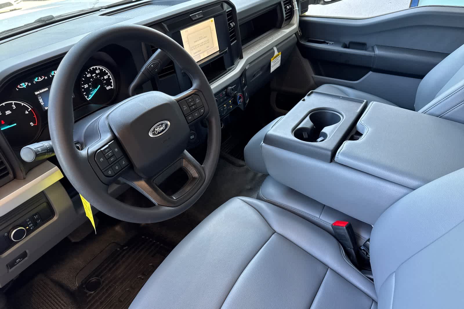 2025 Ford F-350 XL photo 3