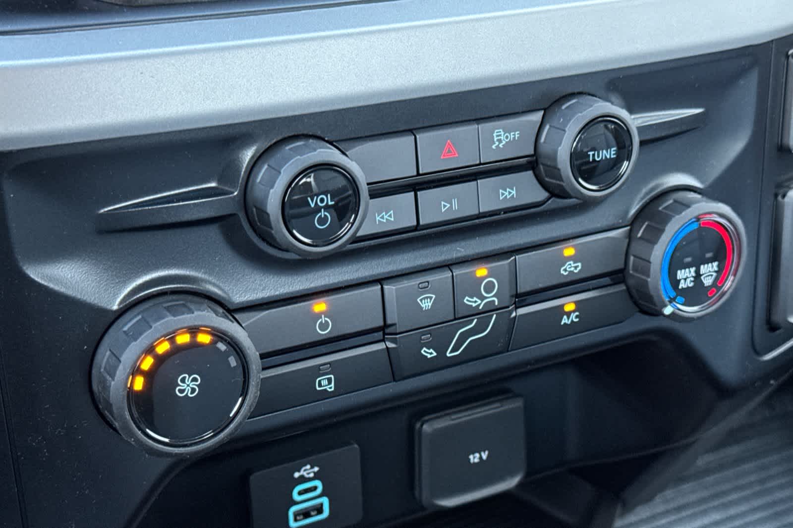 Thumbnail: 2026 Ford F-250 - 19