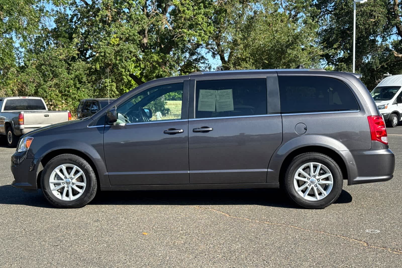 Thumbnail: 2019 Dodge Grand Caravan - 5