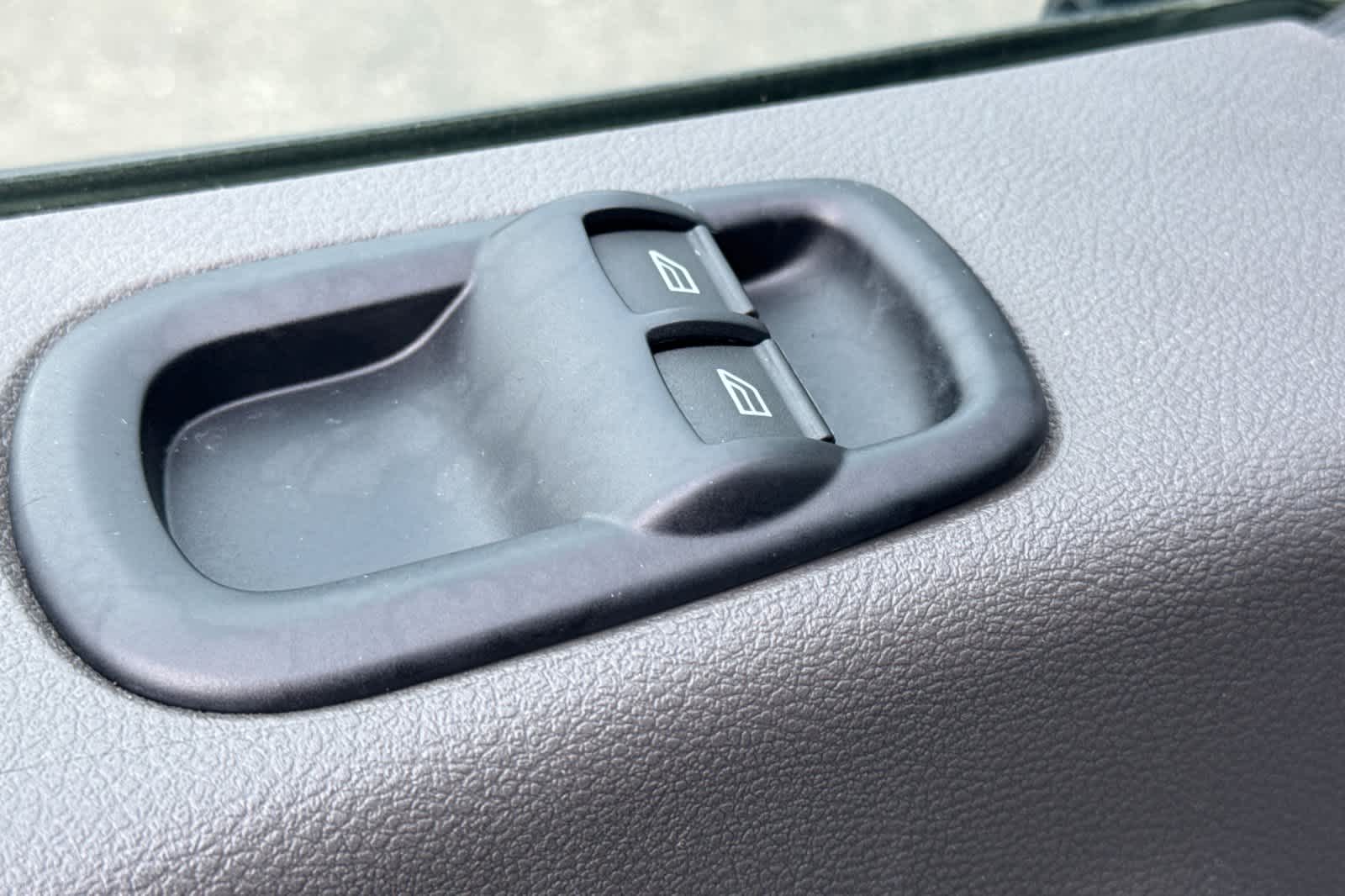 Thumbnail: 2023 Ford Econoline - 13