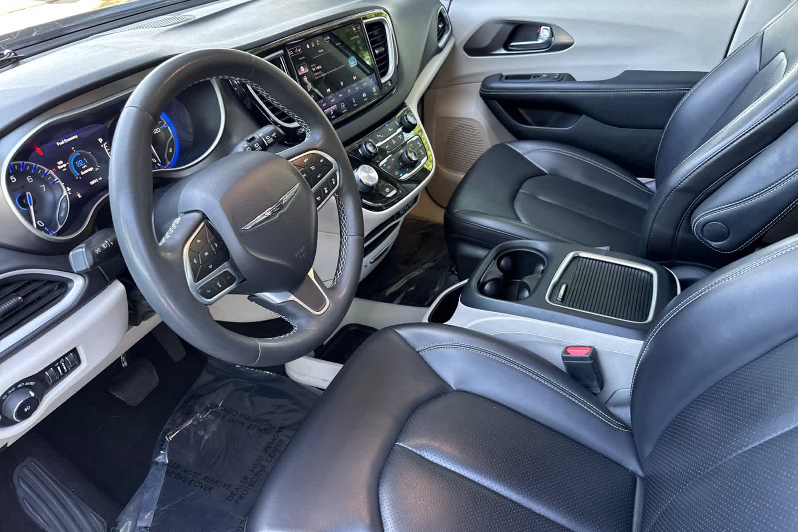 Thumbnail: 2023 Chrysler Pacifica - 11