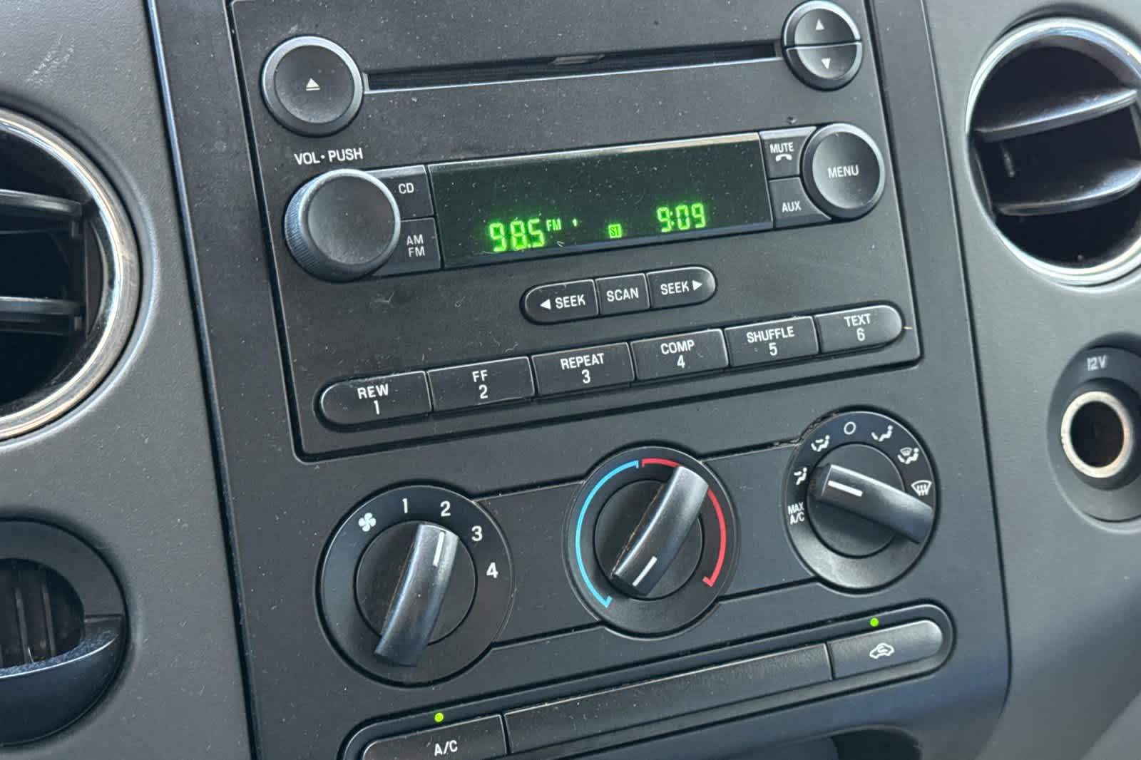 Thumbnail: 2004 Ford F-150 - 18