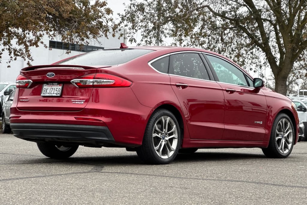 Used 2019 Ford Fusion Hybrid Titanium Sedan