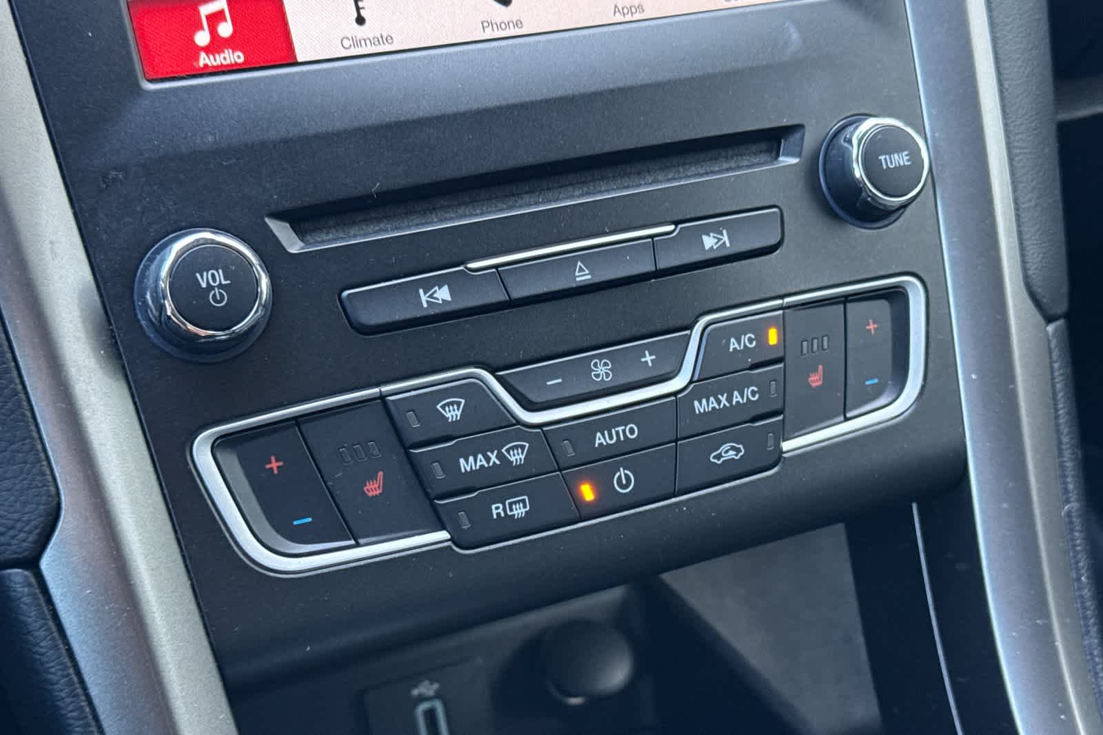 Thumbnail: 2018 Ford Fusion - 19