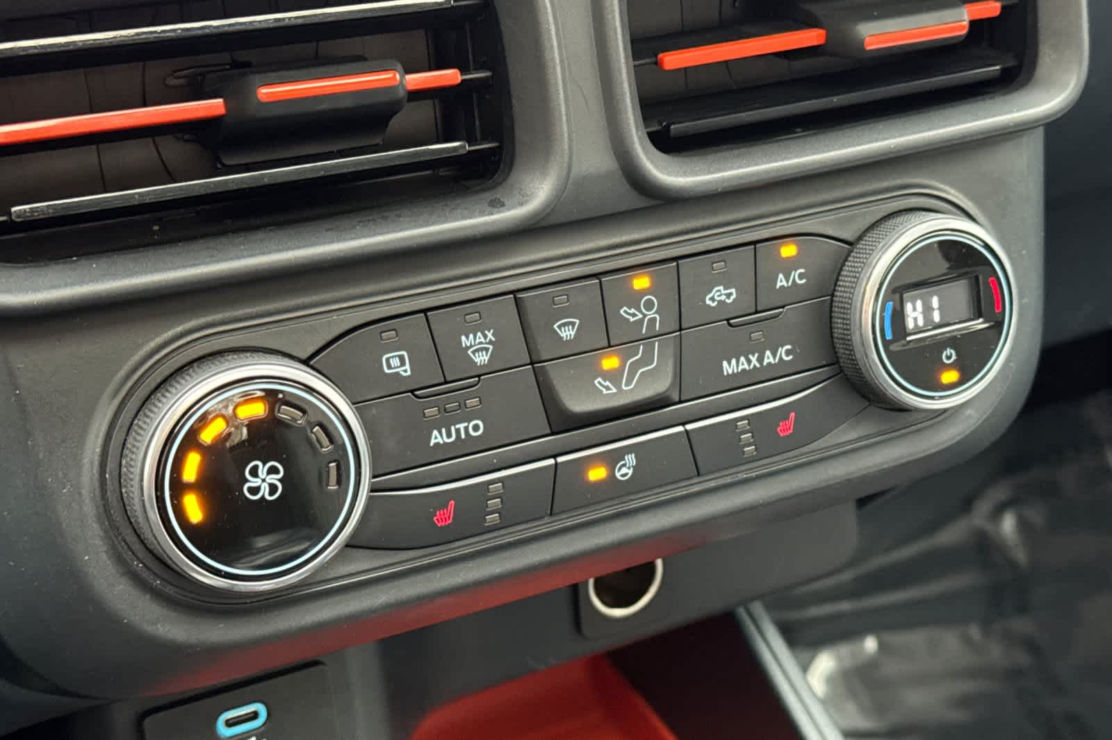 Thumbnail: 2022 Ford Maverick - 19