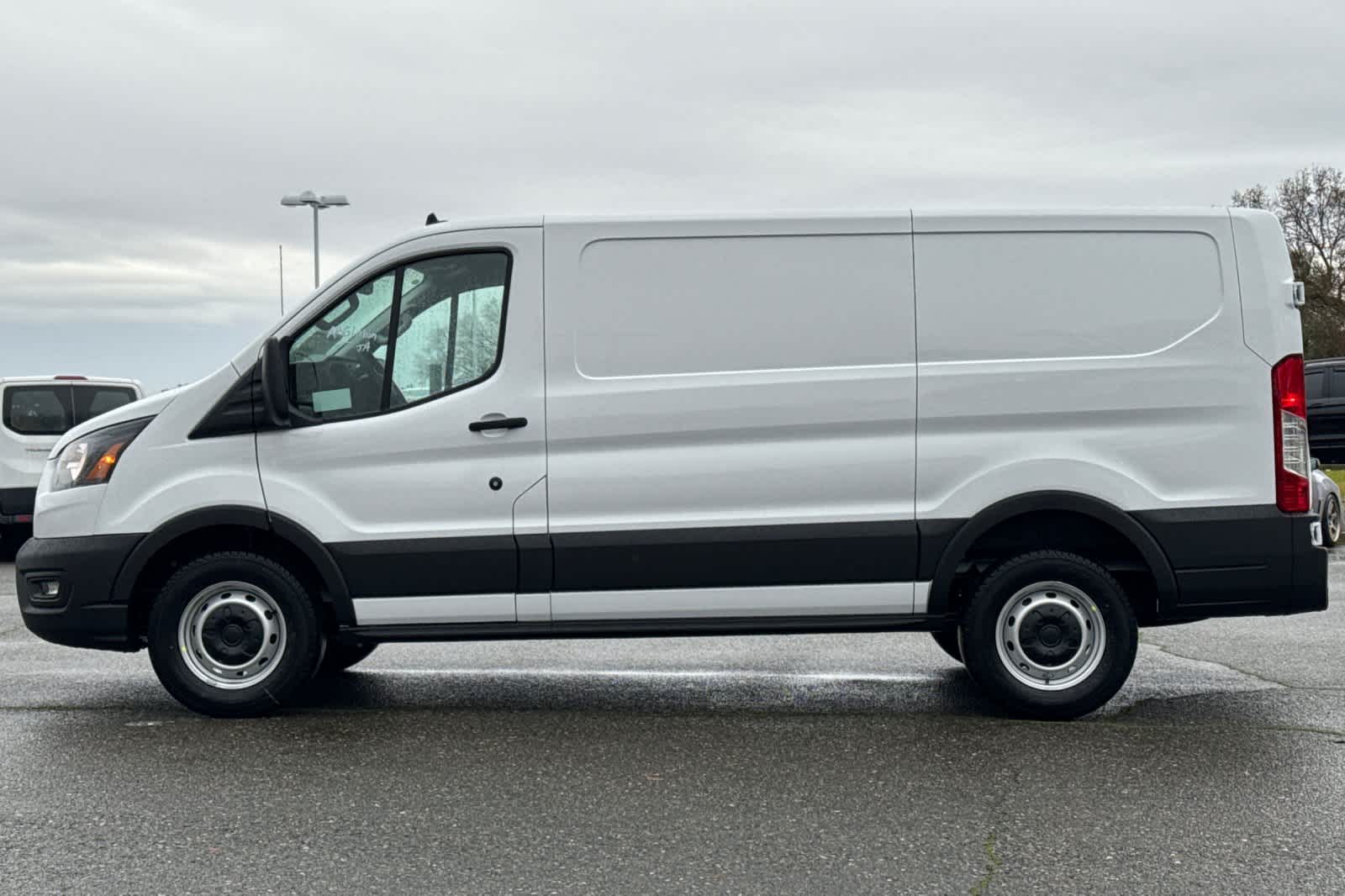 2024 Ford Transit Series 150 4