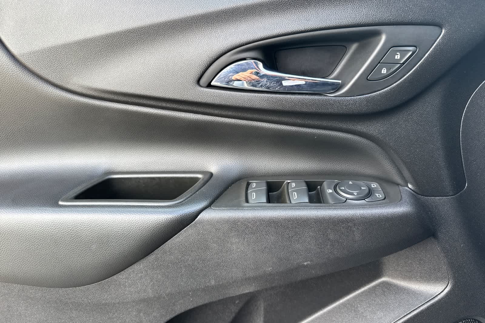 Thumbnail: 2020 Chevrolet Equinox - 12