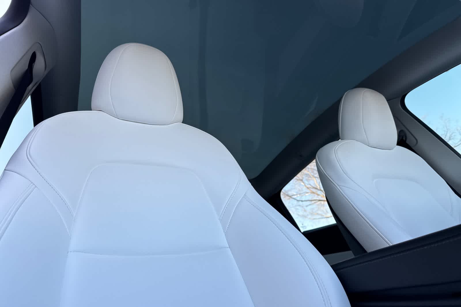 Thumbnail: 2022 Tesla Model Y - 18