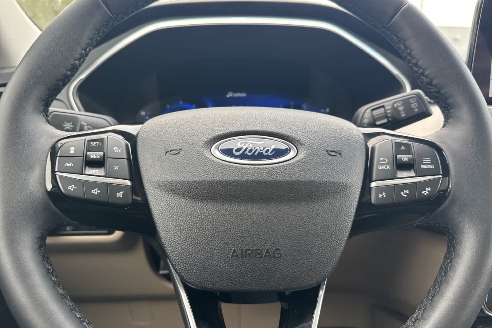 Thumbnail: 2022 Ford Escape - 24