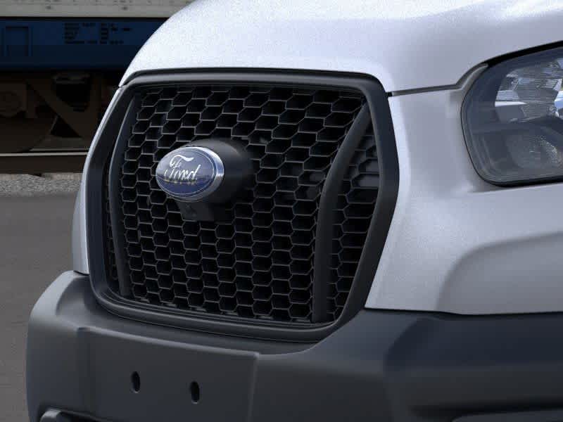 Thumbnail: 2025 Ford Econoline - 17