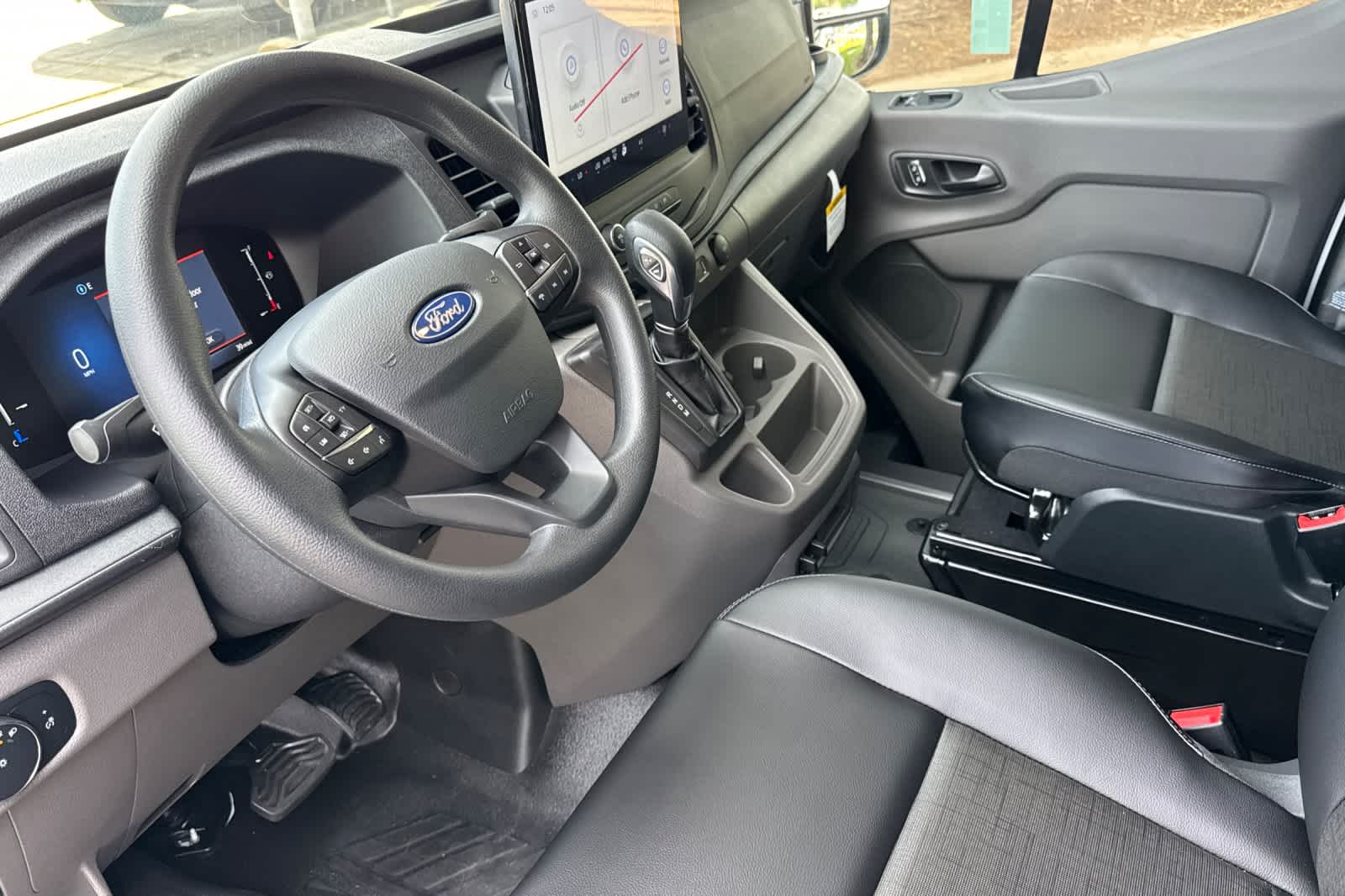 Thumbnail: 2026 Ford Transit Series - 3