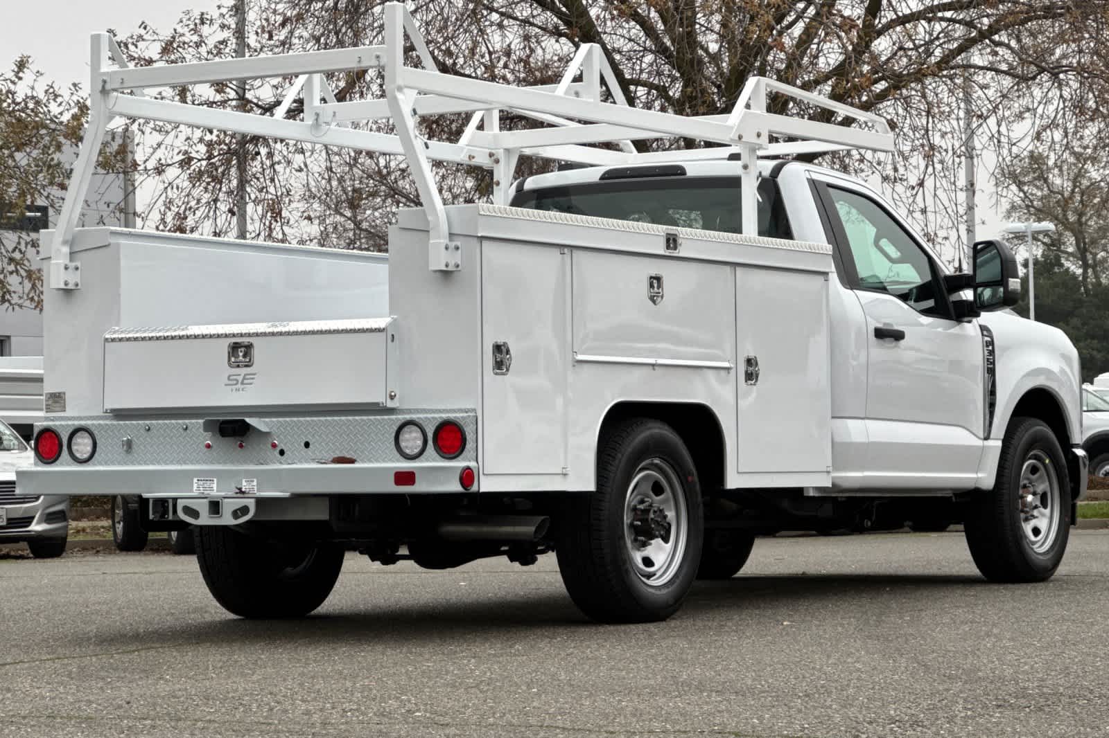 2024 Ford F-350 XL photo 2
