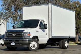 2026 Ford E-450 Cutaway Base Truck
