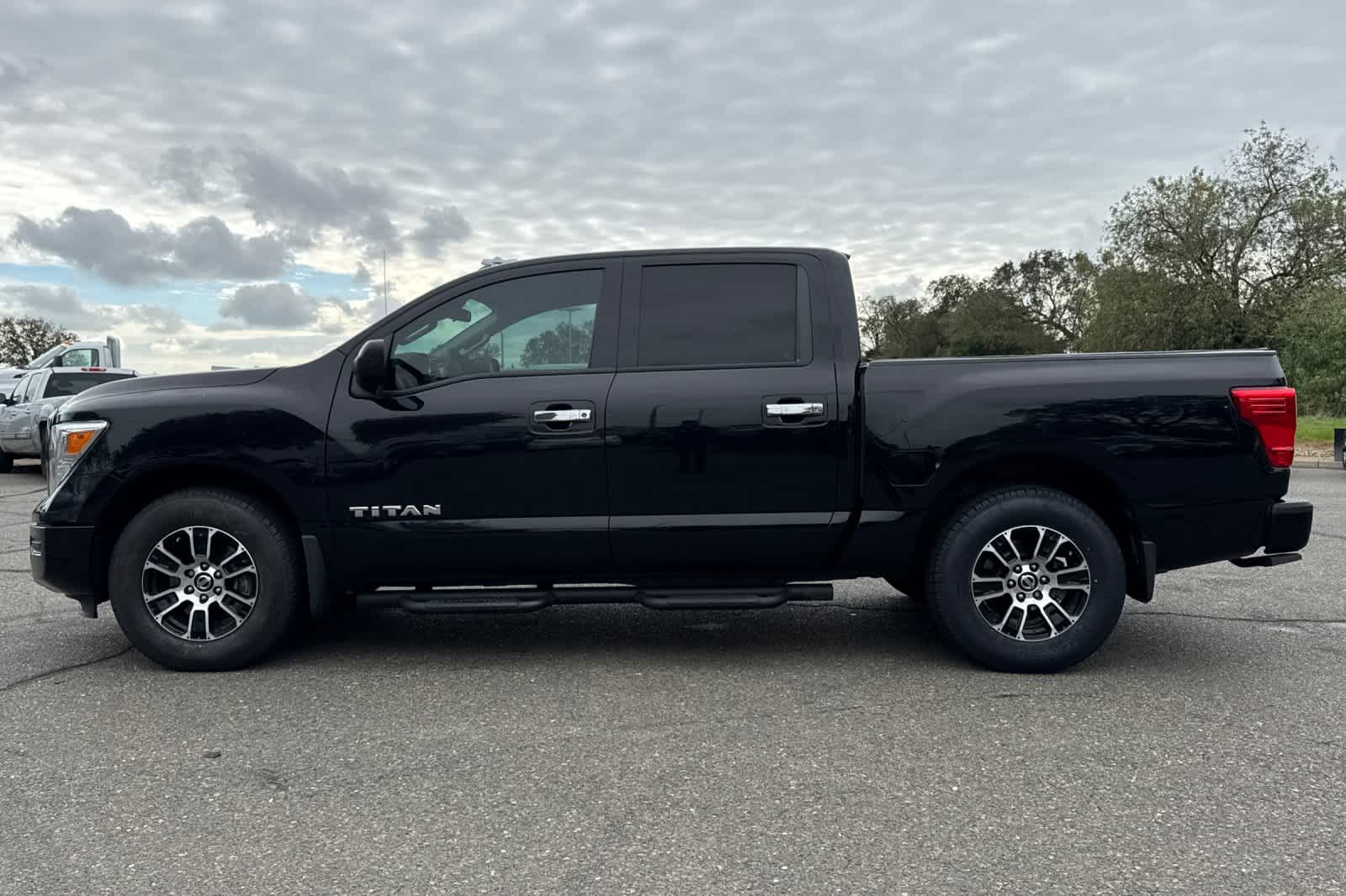 Thumbnail: 2021 Nissan Titan - 5