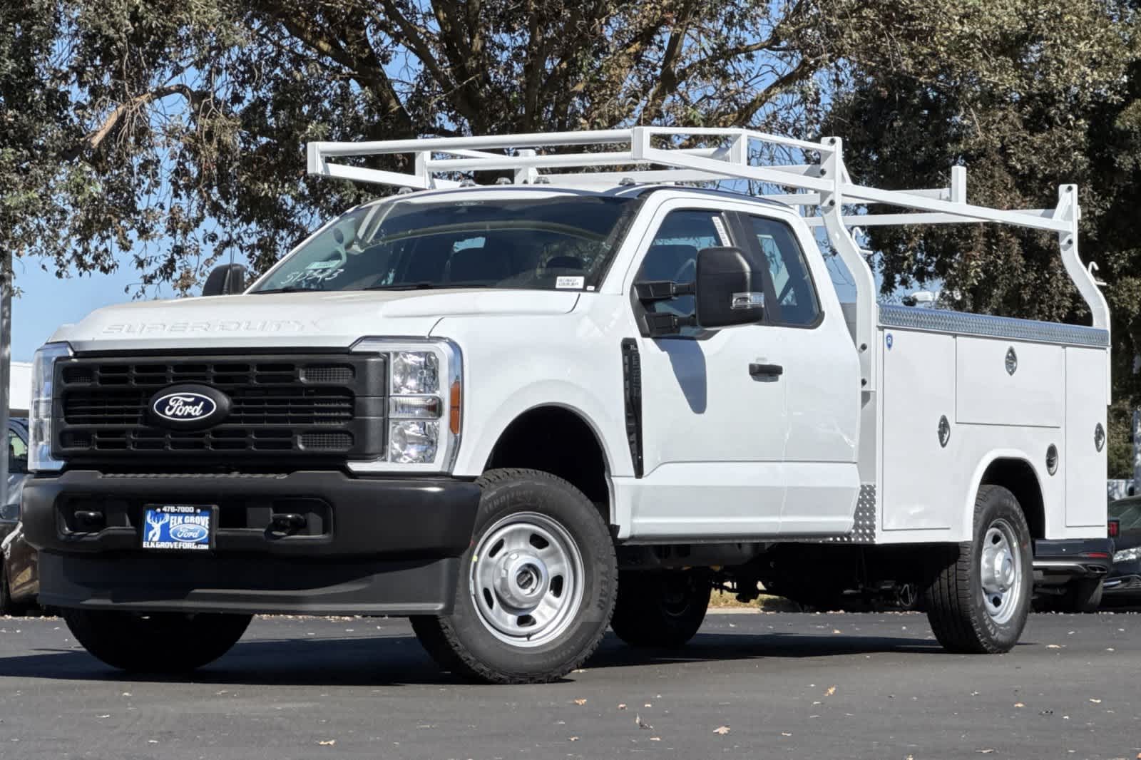 2027 Ford F-350 Chassis Truck Super Cab