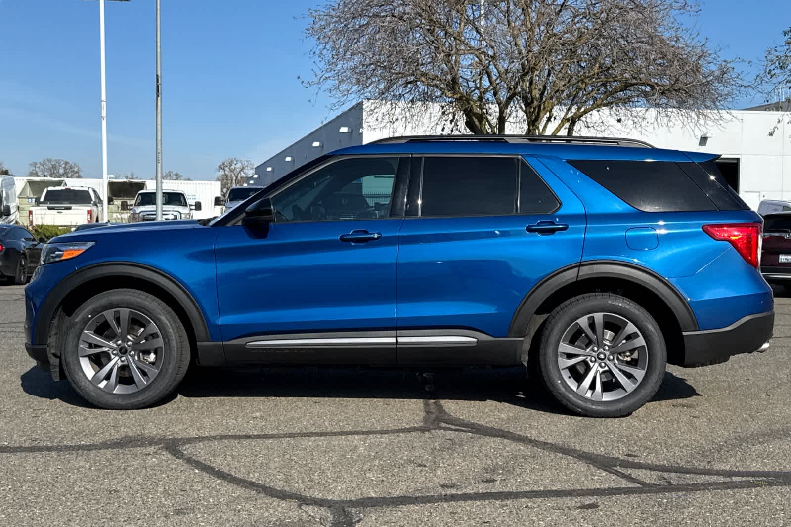 Thumbnail: 2022 Ford Explorer - 5