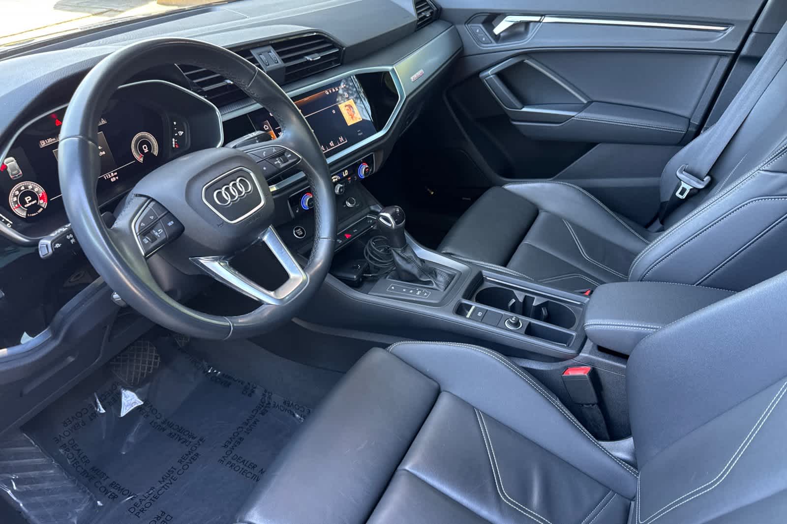 Thumbnail: 2023 Audi Q3 - 11