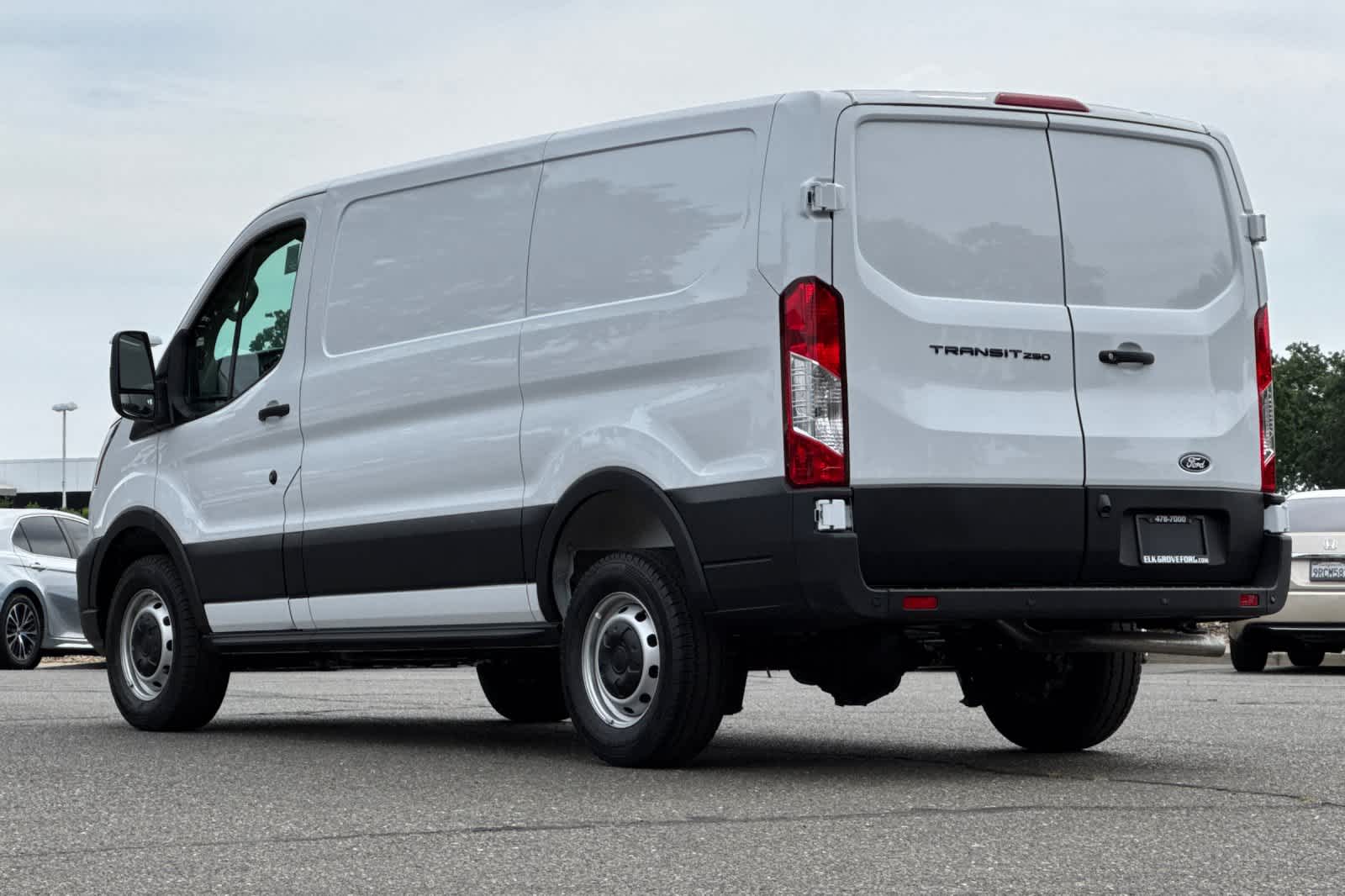 Thumbnail: 2026 Ford Transit Series - 5