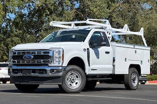 2026 Ford F-350 Chassis Truck Regular Cab