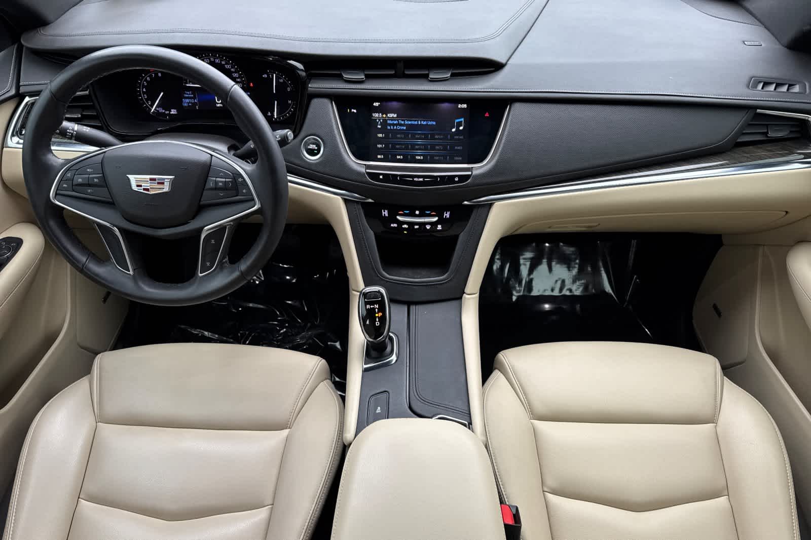 Thumbnail: 2017 Cadillac XT5 - 3