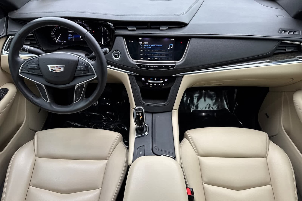 Used 2017 CADILLAC XT5 SUV