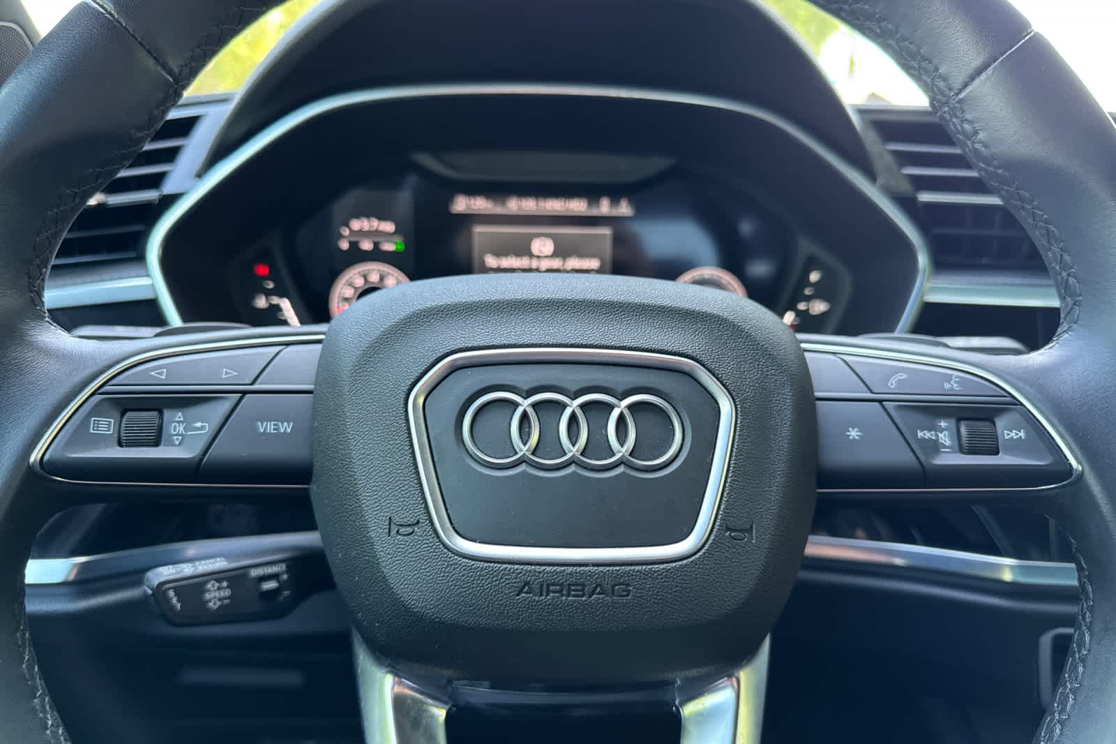 Thumbnail: 2023 Audi Q3 - 23