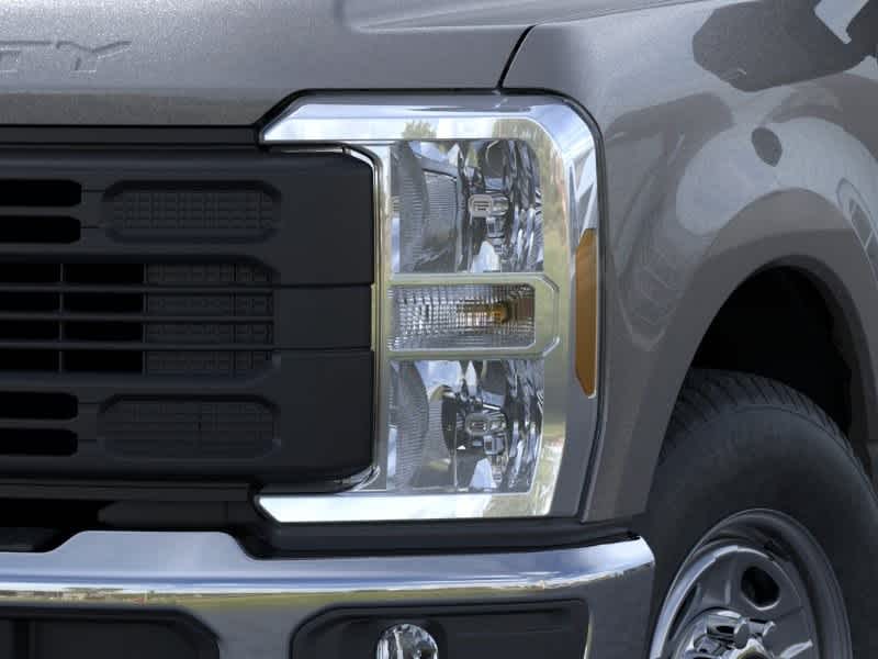 2026 Ford F-350 Super Duty XL - Photo 18