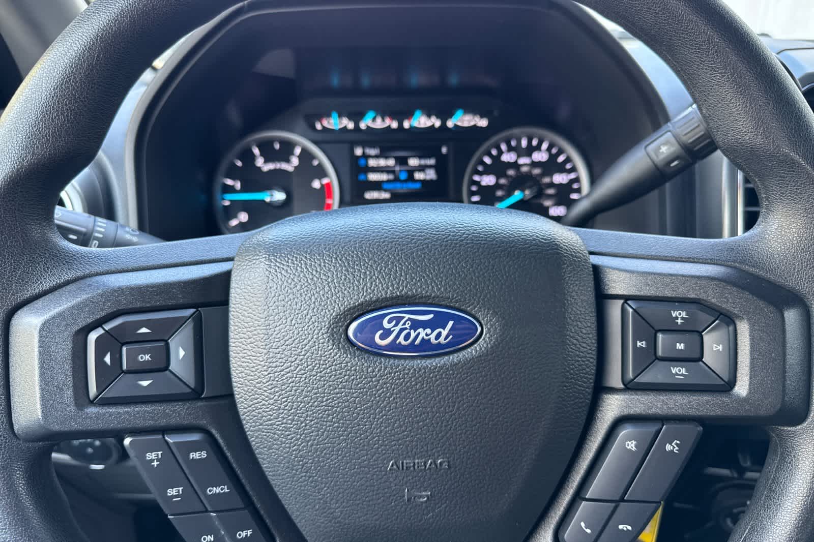 Thumbnail: 2022 Ford F-450 - 21