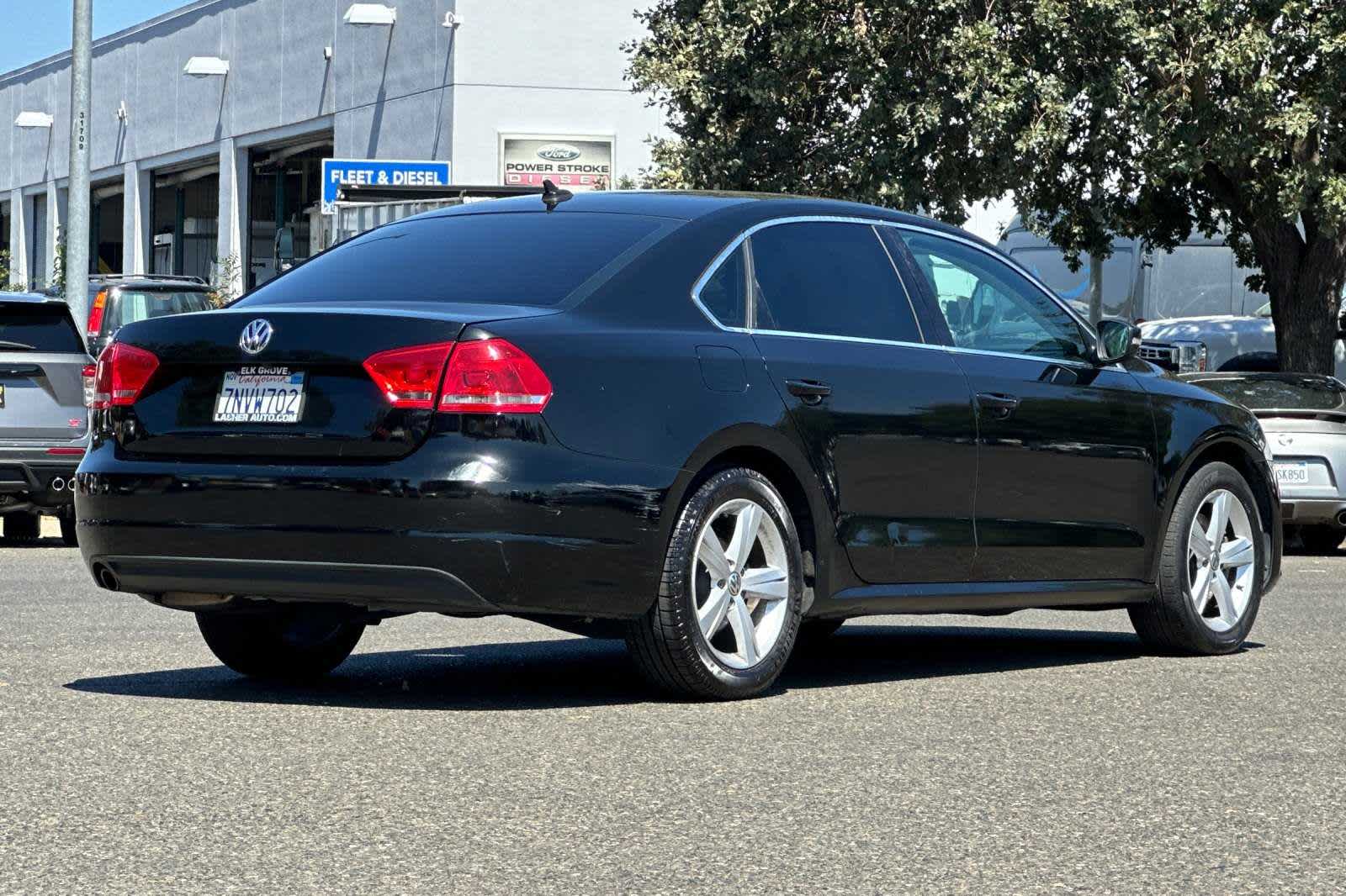 Used 2015 Volkswagen Passat SE with VIN 1VWBT7A39FC011021 for sale in Elk Grove, CA