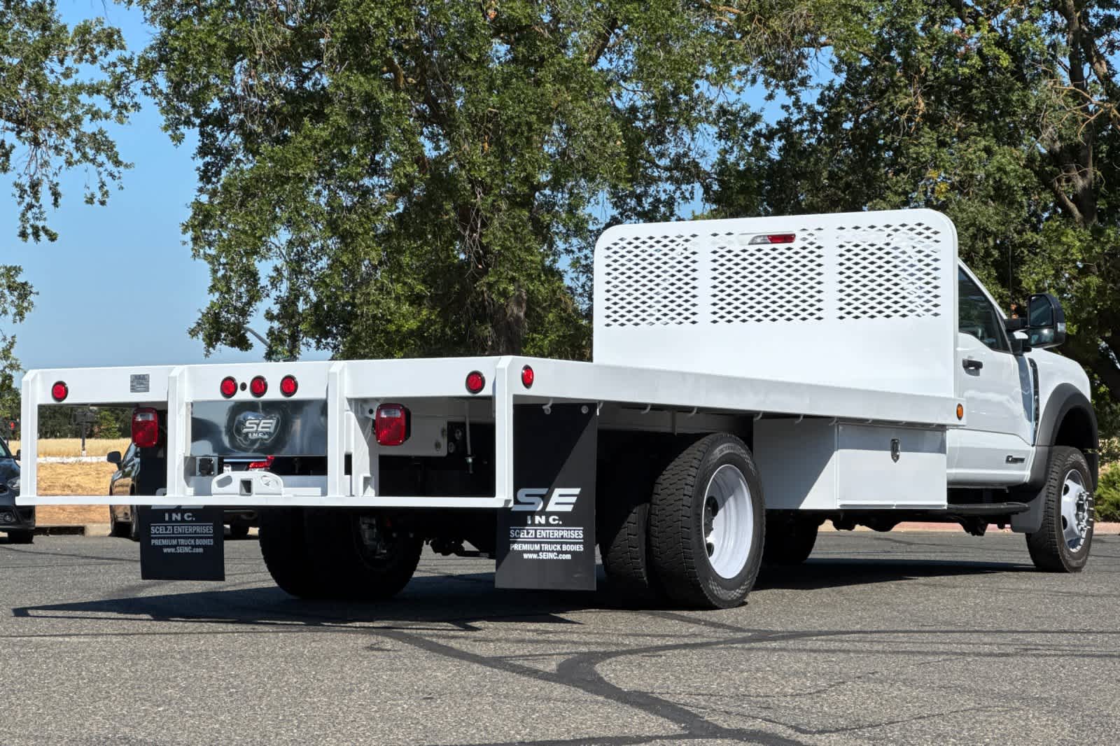 Thumbnail: 2025 Ford F-550 - 2